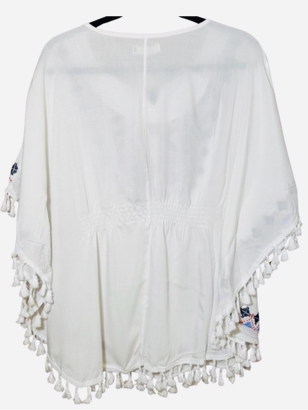 Poncho light and breezy. Embroidered white, navy, red. Boho chic. Fits up to L - Picture 5 of 8